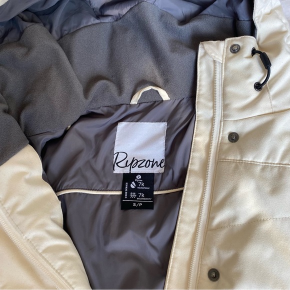 Winter Jacket - Ripzone - Picture 2 of 6